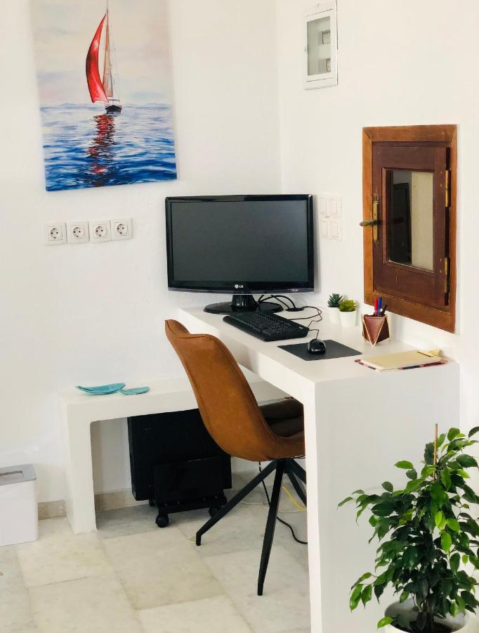 Oasis Studios Mikri Vigla Luaran gambar